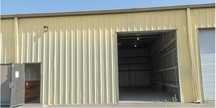 1413 Lone Palm Ave, Modesto, CA for lease Building Photo- Image 2 of 4