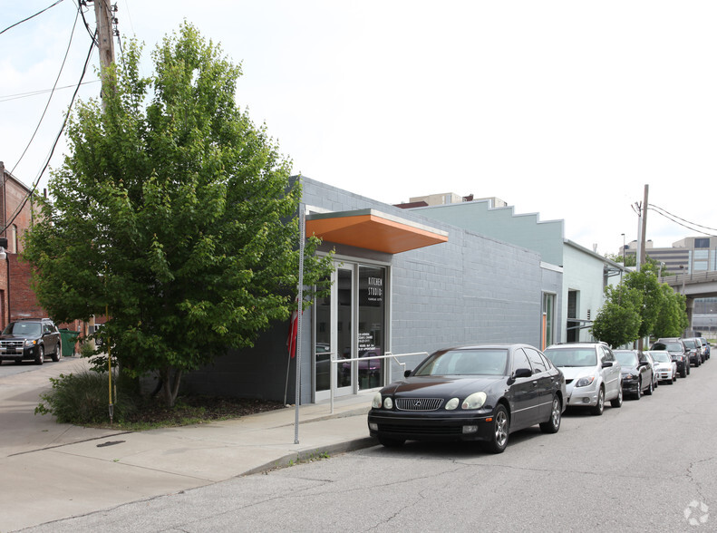 520 Avenida Cesar E Chavez, Kansas City, MO for lease - Building Photo - Image 2 of 7