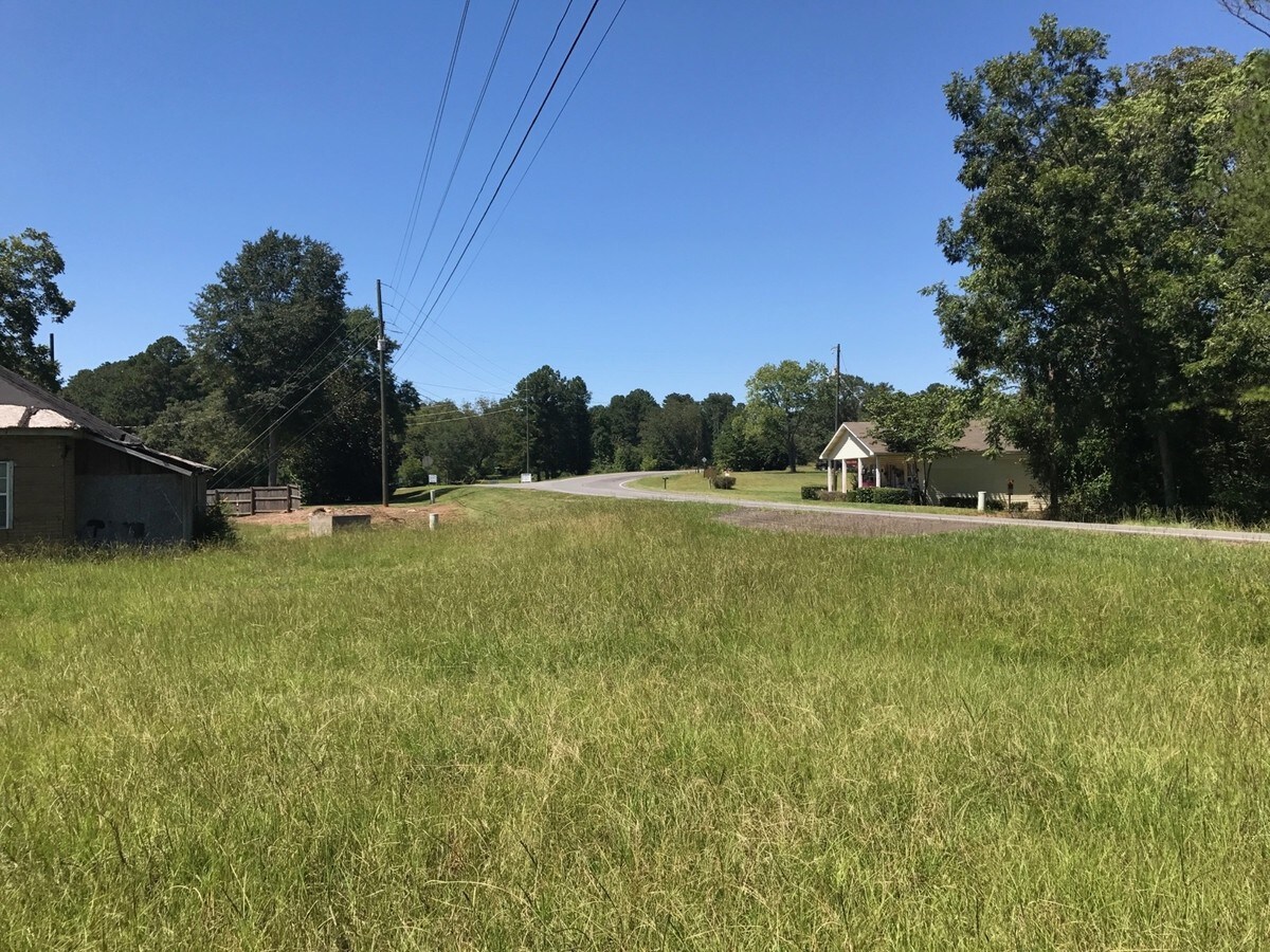 16389 GA Hwy 219, West Point, GA 31833