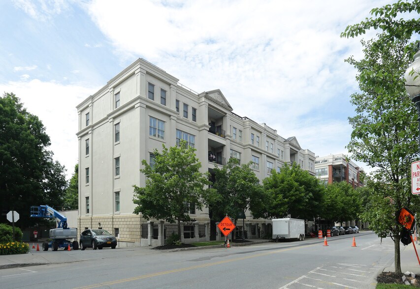 7181 Railroad Plz, Saratoga Springs, NY 12866