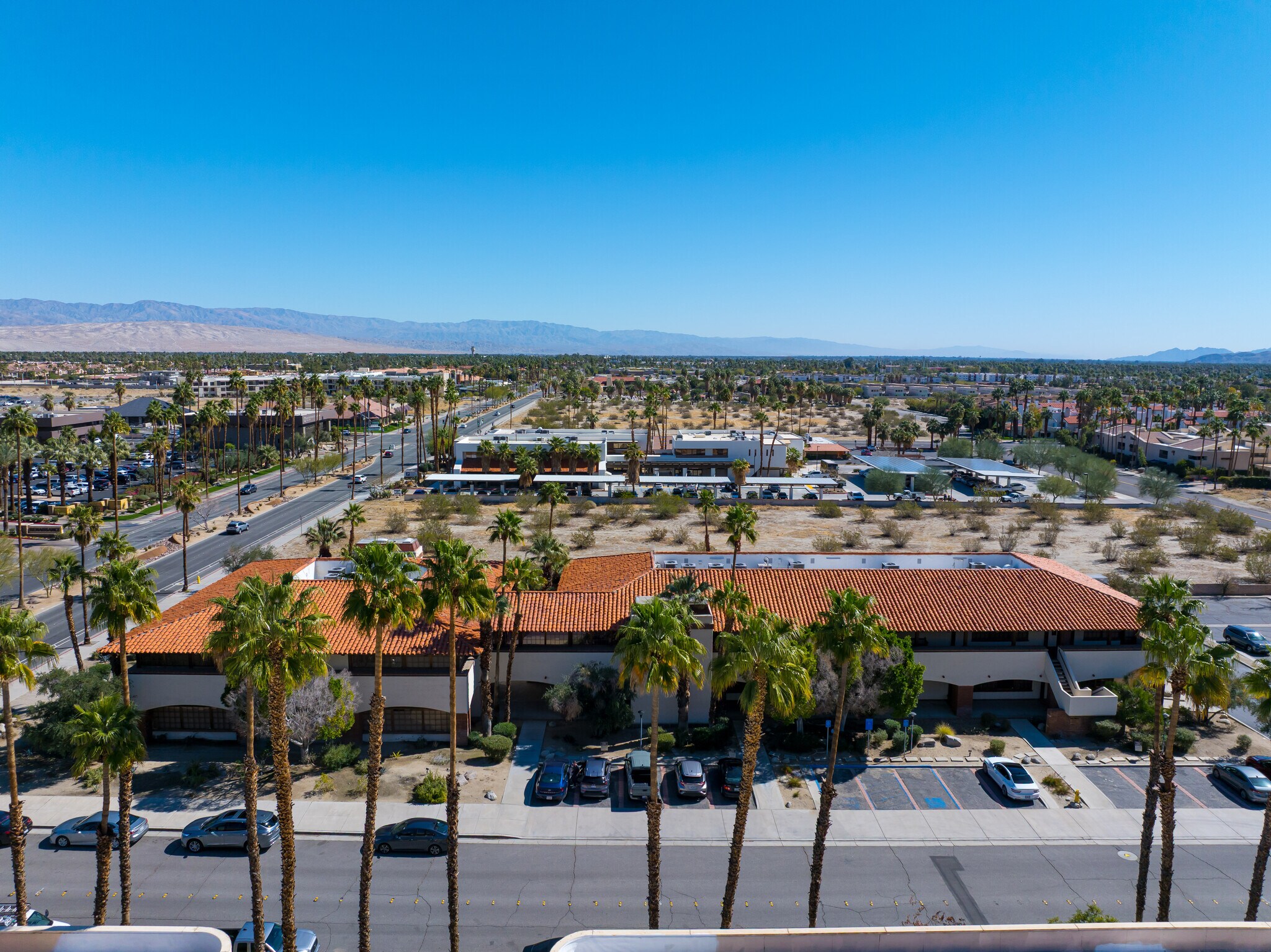 801 E Tahquitz Canyon Way, Palm Springs, CA for lease Building Photo- Image 1 of 10
