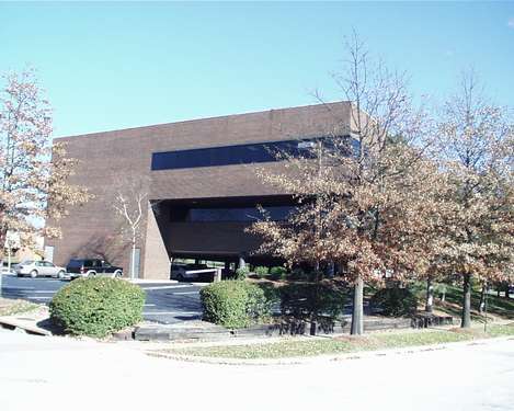 1065 Executive Parkway Dr, Creve Coeur, MO for lease - Other - Image 2 of 4