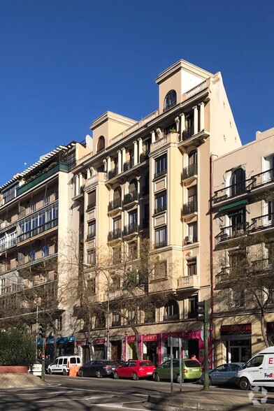 Calle De San Bernardo, 120, Madrid, Madrid for lease - Primary Photo - Image 1 of 4