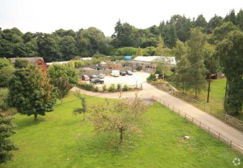 Holmbush Rd, St Austell, CON PL25 3RQ