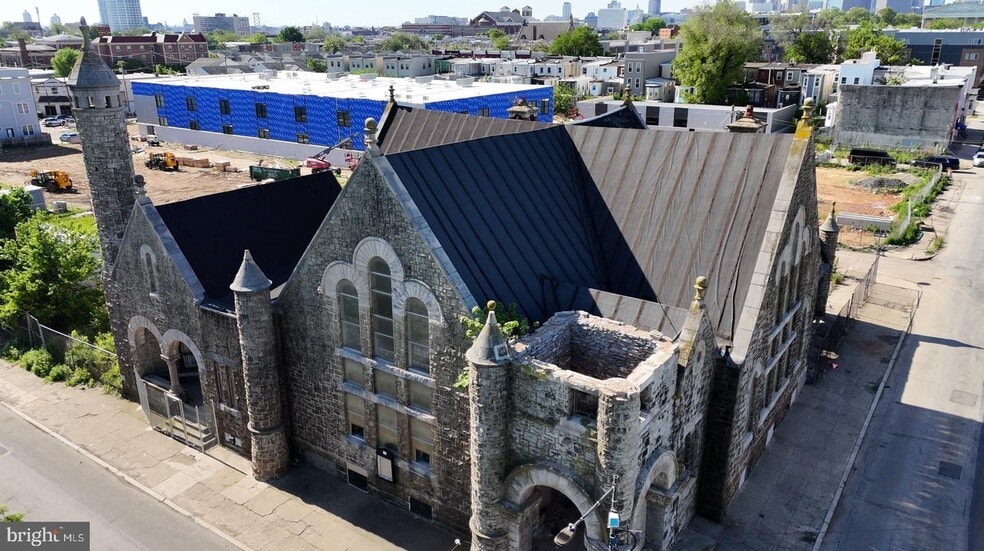 2036 Cecil B Moore Ave, Philadelphia, PA for sale - Building Photo - Image 1 of 9