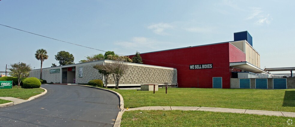 5330 Jefferson Hwy, Harahan, LA for lease - Primary Photo - Image 1 of 2