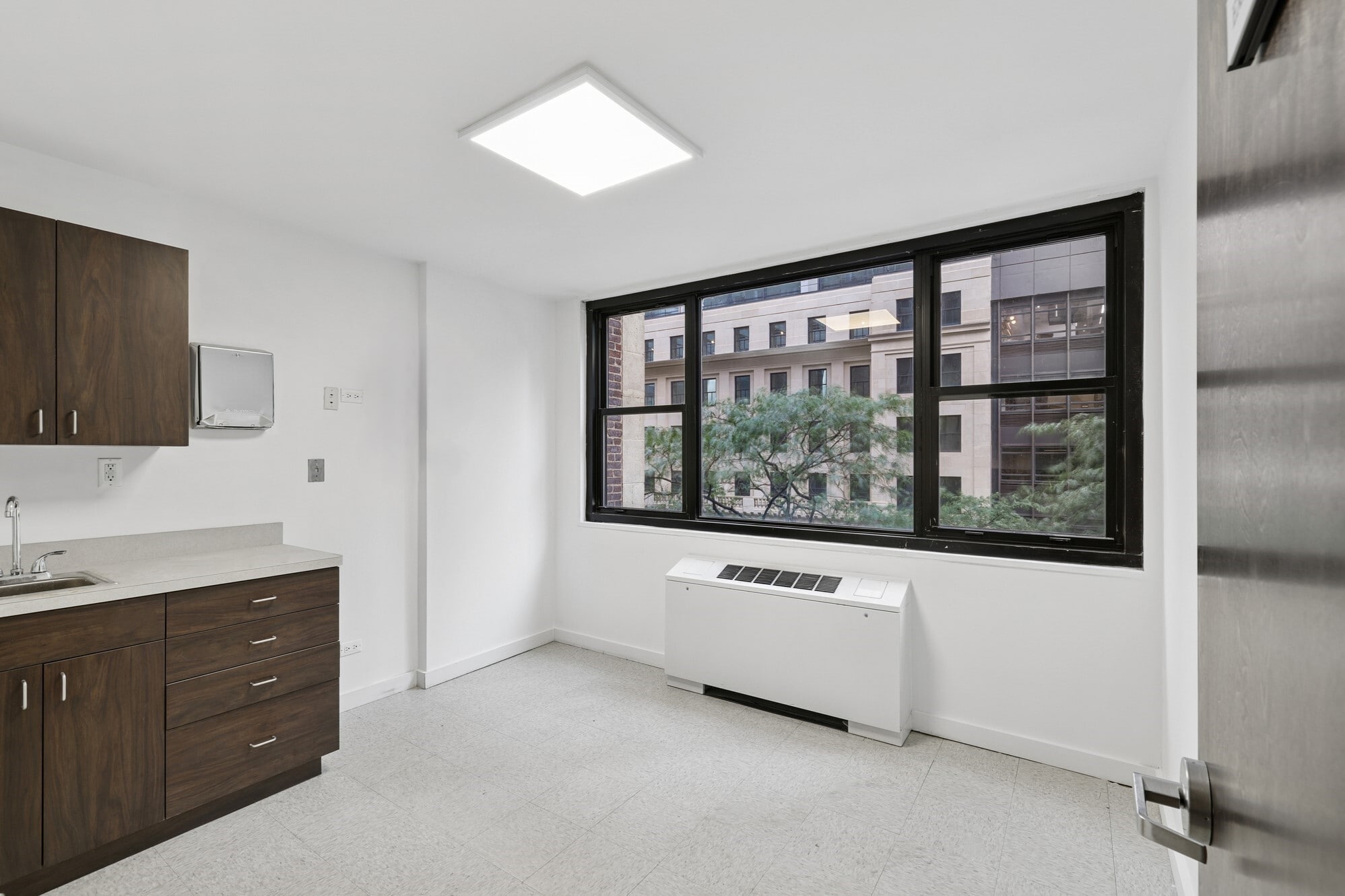 330 W 58th St, New York, NY for lease Interior Photo- Image 1 of 6