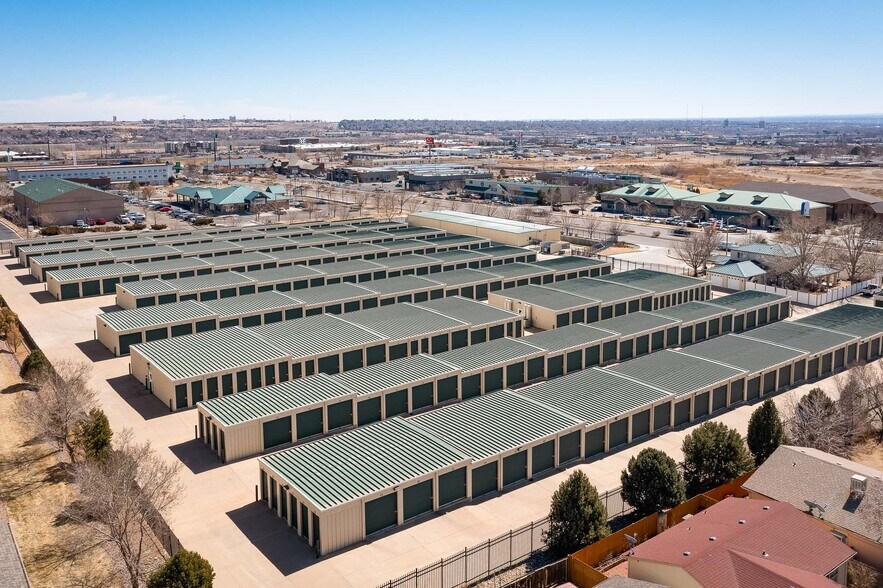 1065 Eagleridge Blvd, Pueblo, CO 81008