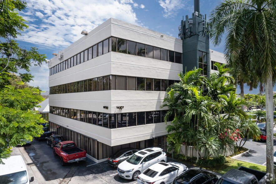 14707 S Dixie Hwy, Miami, FL for sale - Primary Photo - Image 1 of 1