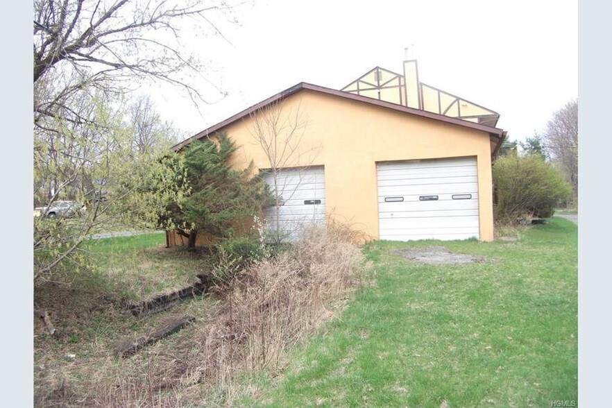 252 W Main St, Goshen, NY for sale - Primary Photo - Image 1 of 1