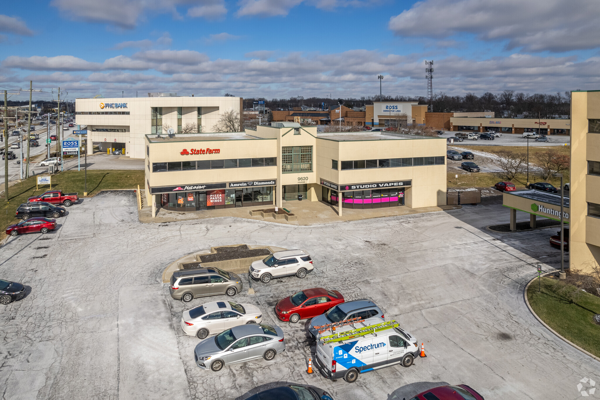 9600 Colerain Ave, Cincinnati, OH 45251 - 9600-9620 Colerain Avenue