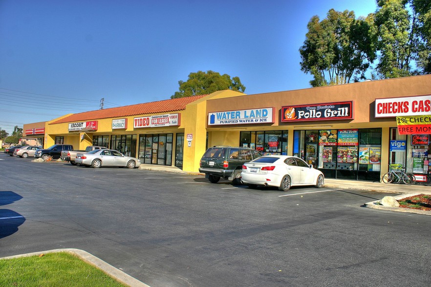 2413 Fairview Ave, Santa Ana, CA for lease - Building Photo - Image 1 of 12