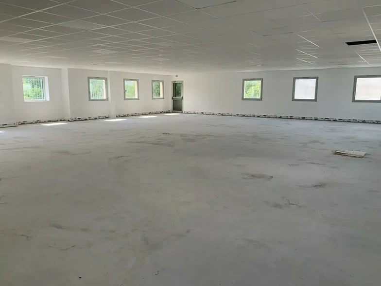 Flex in Saint-Priest for sale - Interior Photo - Image 2 of 3
