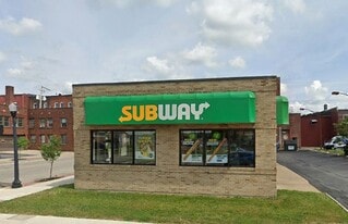 543 W Wooster Rd, Barberton OH - Pub