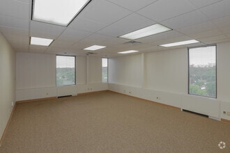 5416 S Yale Ave, Tulsa, OK for lease Interior Photo- Image 2 of 5