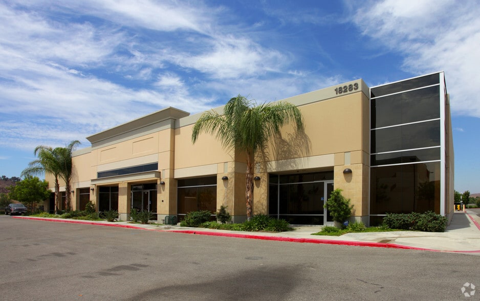 18283 Pasadena St, Lake Elsinore, CA for lease - Building Photo - Image 2 of 8