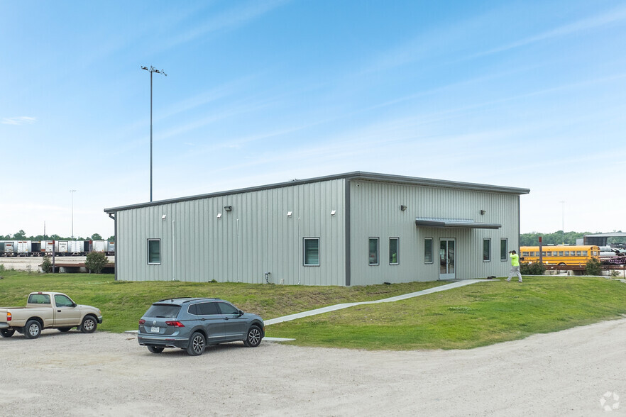 6421 FM 1942, Baytown, TX for lease - Building Photo - Image 2 of 8