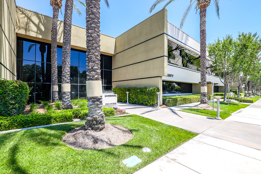 17701 Cowan, Irvine, CA for lease - Building Photo - Image 1 of 4