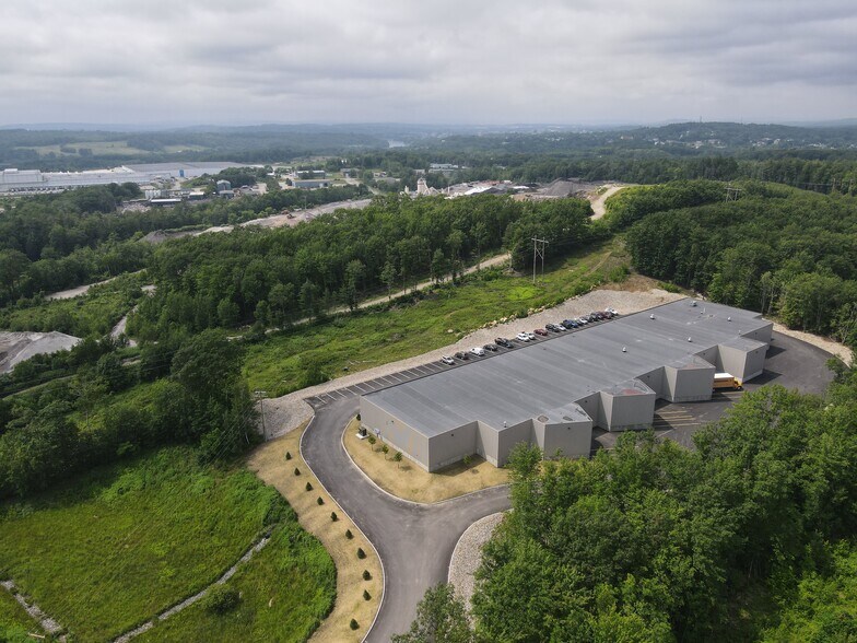 22 Gendron Dr, Lewiston, ME for sale - Building Photo - Image 1 of 1