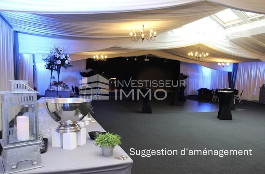 Retail in Saint-Denis for lease - Building Photo - Image 3 of 4