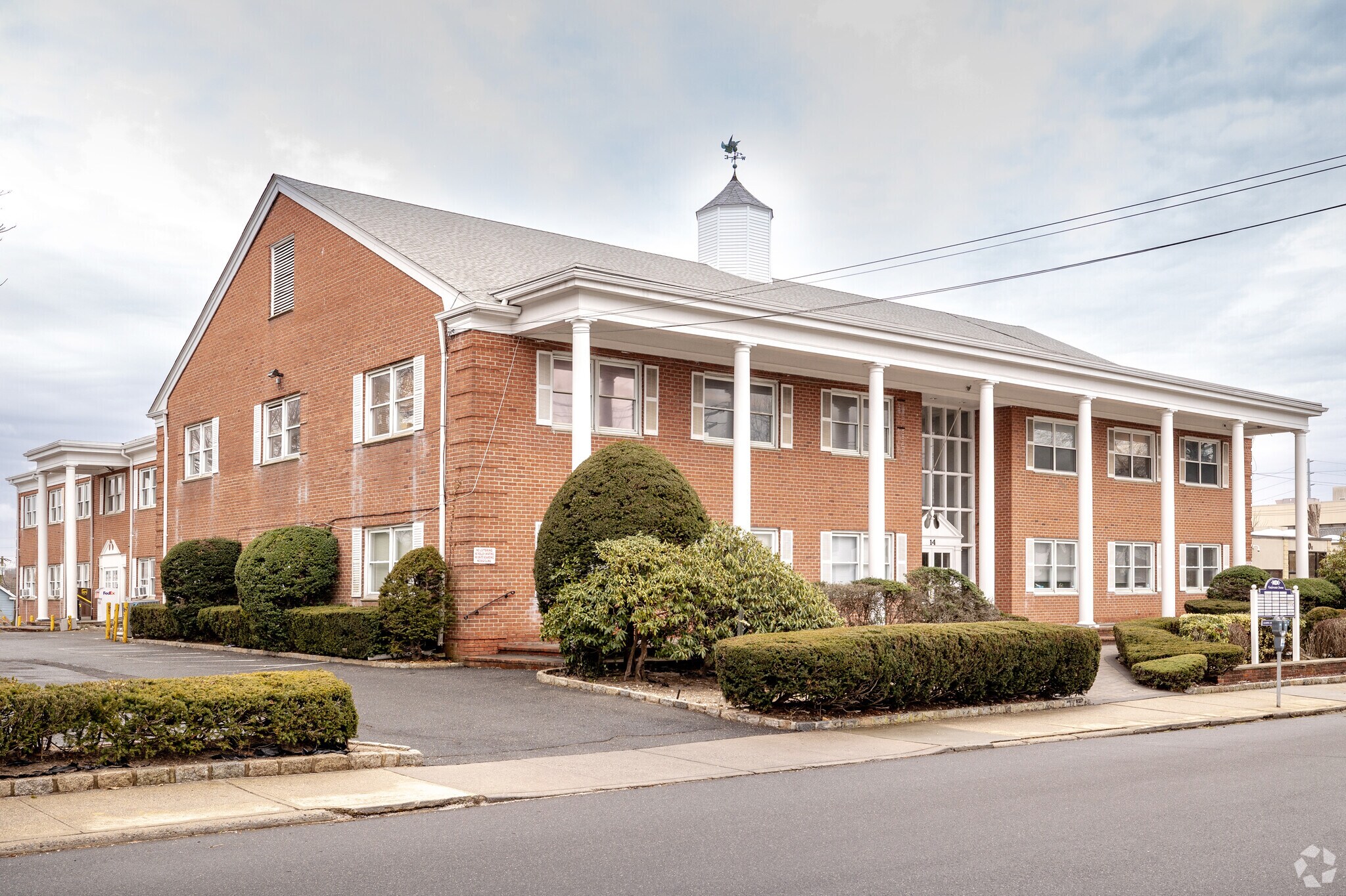 14 Vanderventer Ave, Port Washington, NY for lease Building Photo- Image 1 of 9