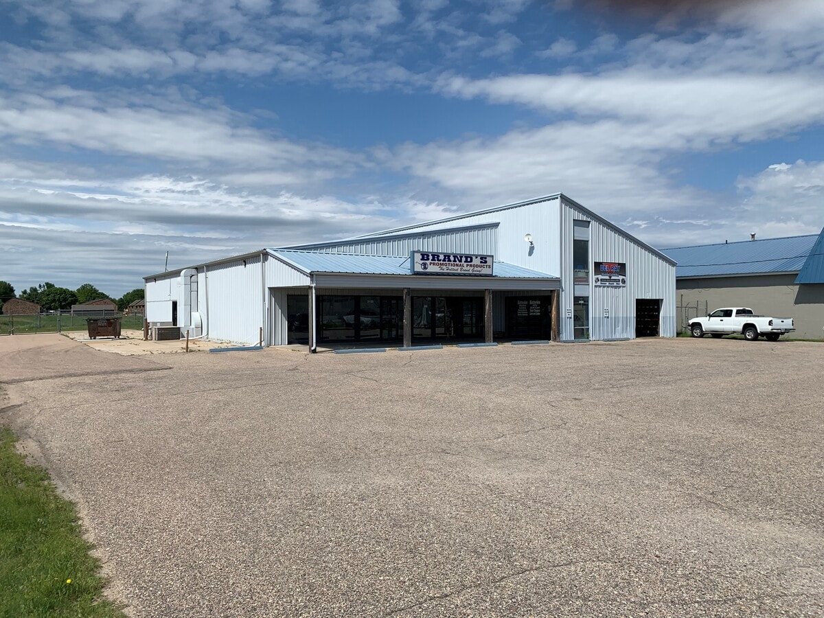 3122 W Old Potash Hwy, Grand Island, NE 68803