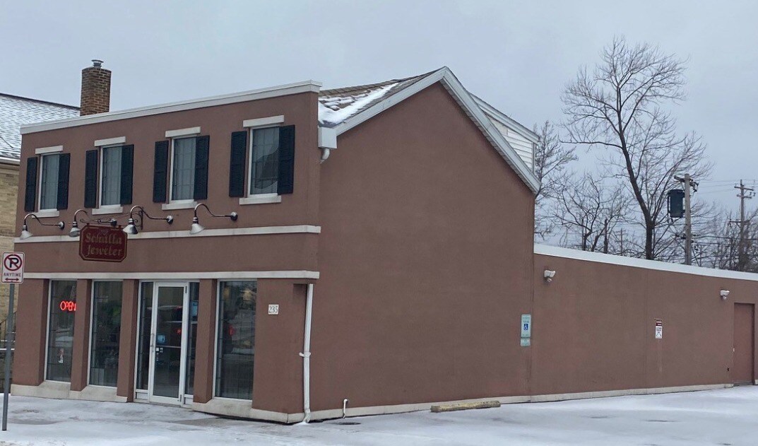 235 S Main St, West Bend, WI for sale Primary Photo- Image 1 of 1