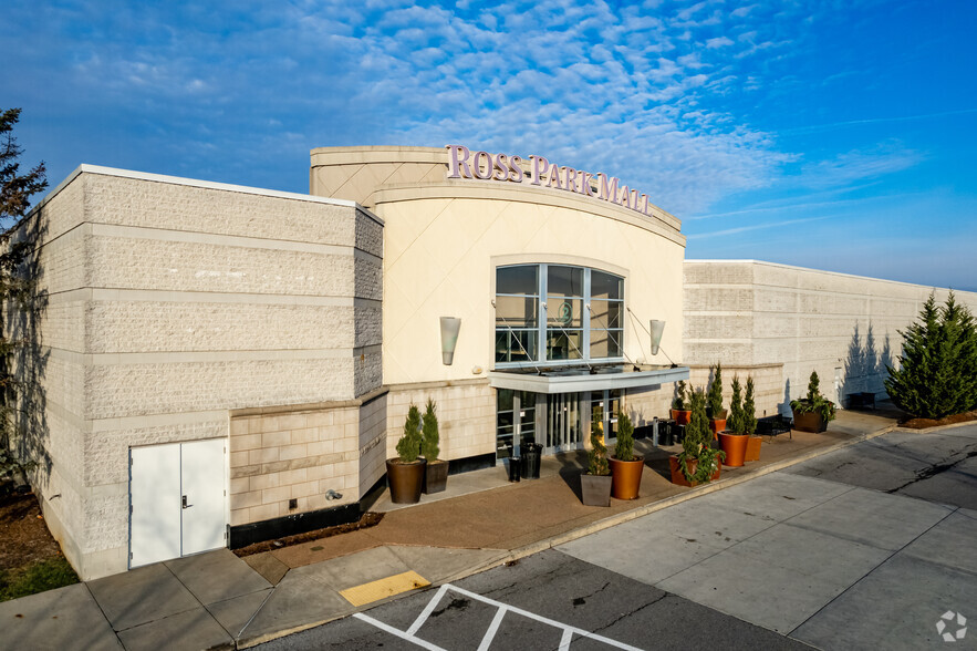 About Ross Park Mall - A Shopping Center in Pittsburgh, PA - A