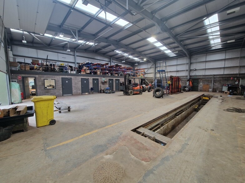 Tom Dow Transport Depot, Lochgilphead for sale - Building Photo - Image 3 of 5