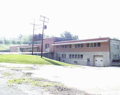 100 W 10th St, Washington, MO for lease - Building Photo - Image 1 of 2