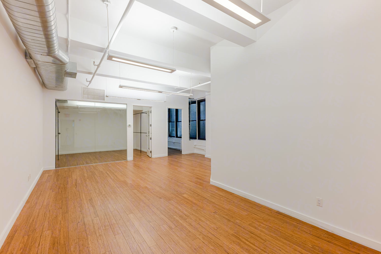 525 Seventh Ave, New York, NY for lease Interior Photo- Image 1 of 4