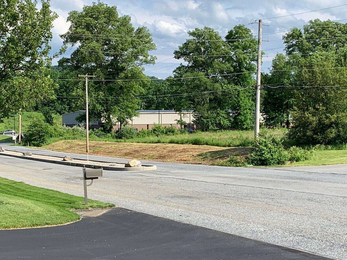 0 Corporate Blvd, Sinking Spring, PA 19608