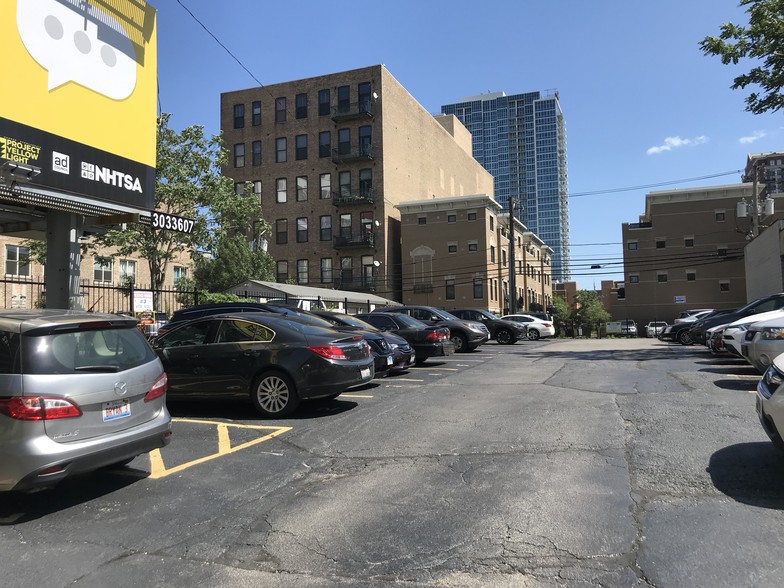 1700 S Michigan Ave, Chicago, IL for lease - Building Photo - Image 2 of 2