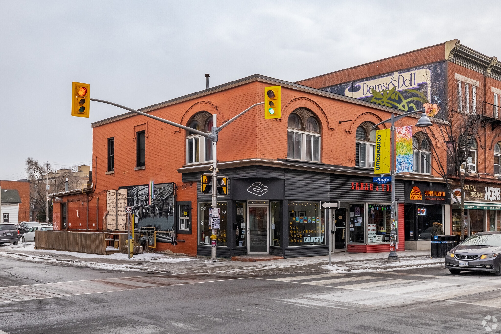 365-369 Bank St, Ottawa, ON for lease Primary Photo- Image 1 of 3