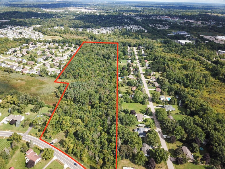 3367 E Cook Rd, Grand Blanc, MI for sale - Building Photo - Image 2 of 6