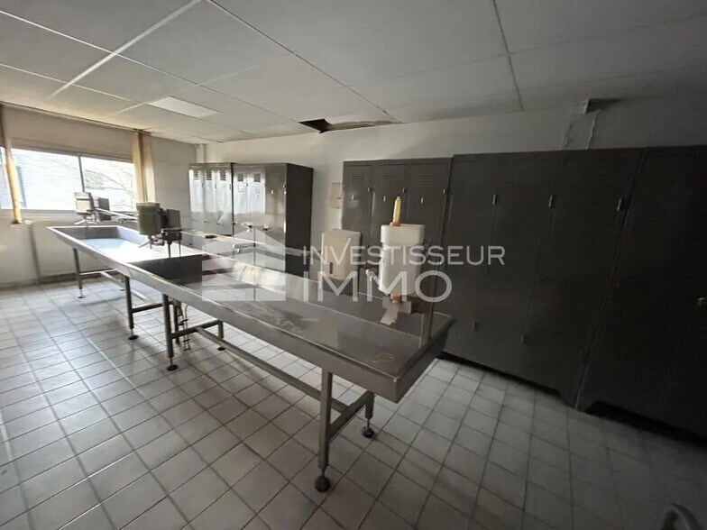 Flex in Achères for sale - Interior Photo - Image 3 of 12