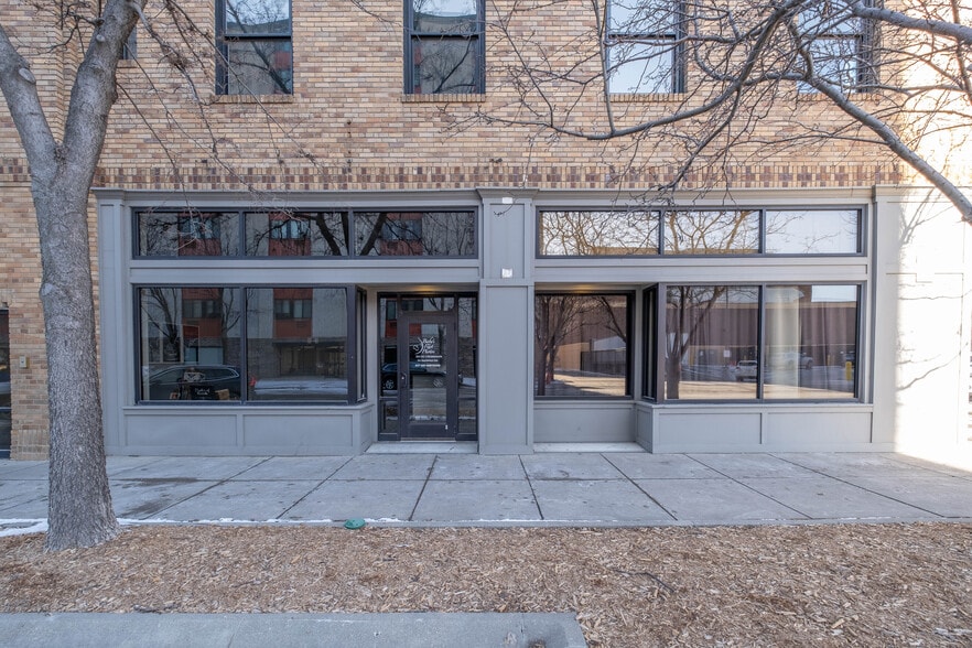 100-114 E Walnut St, Mankato, MN for lease - Building Photo - Image 2 of 6