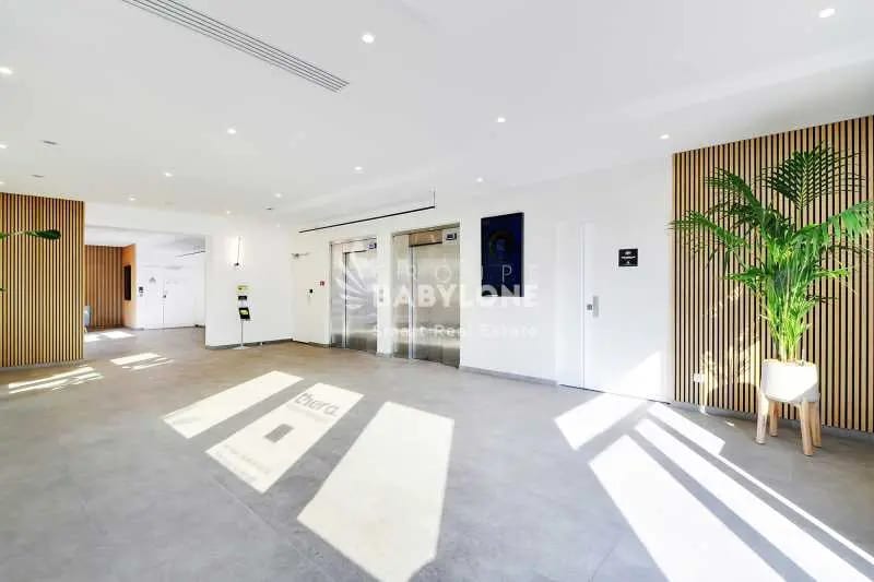 11-13 Rue Salomon De Rothschild, Suresnes for sale - Lobby - Image 3 of 13