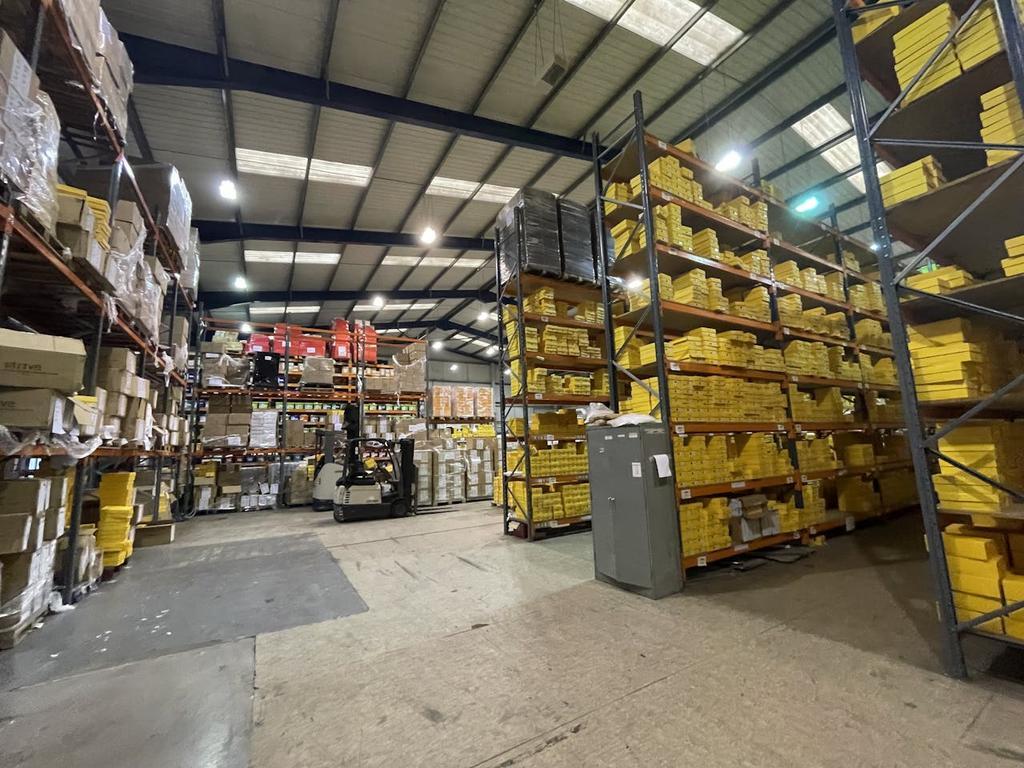 Emerald Way, Stone for sale Interior Photo- Image 1 of 6