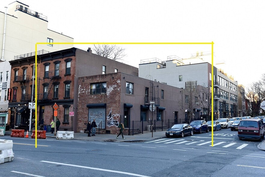 Devoe Union portfolio of 3 properties for sale on LoopNet.com - Building Photo - Image 2 of 16