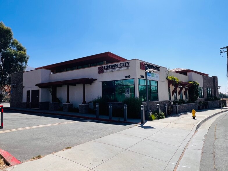 2693 E Washington Blvd, Pasadena, CA for lease - Building Photo - Image 3 of 46