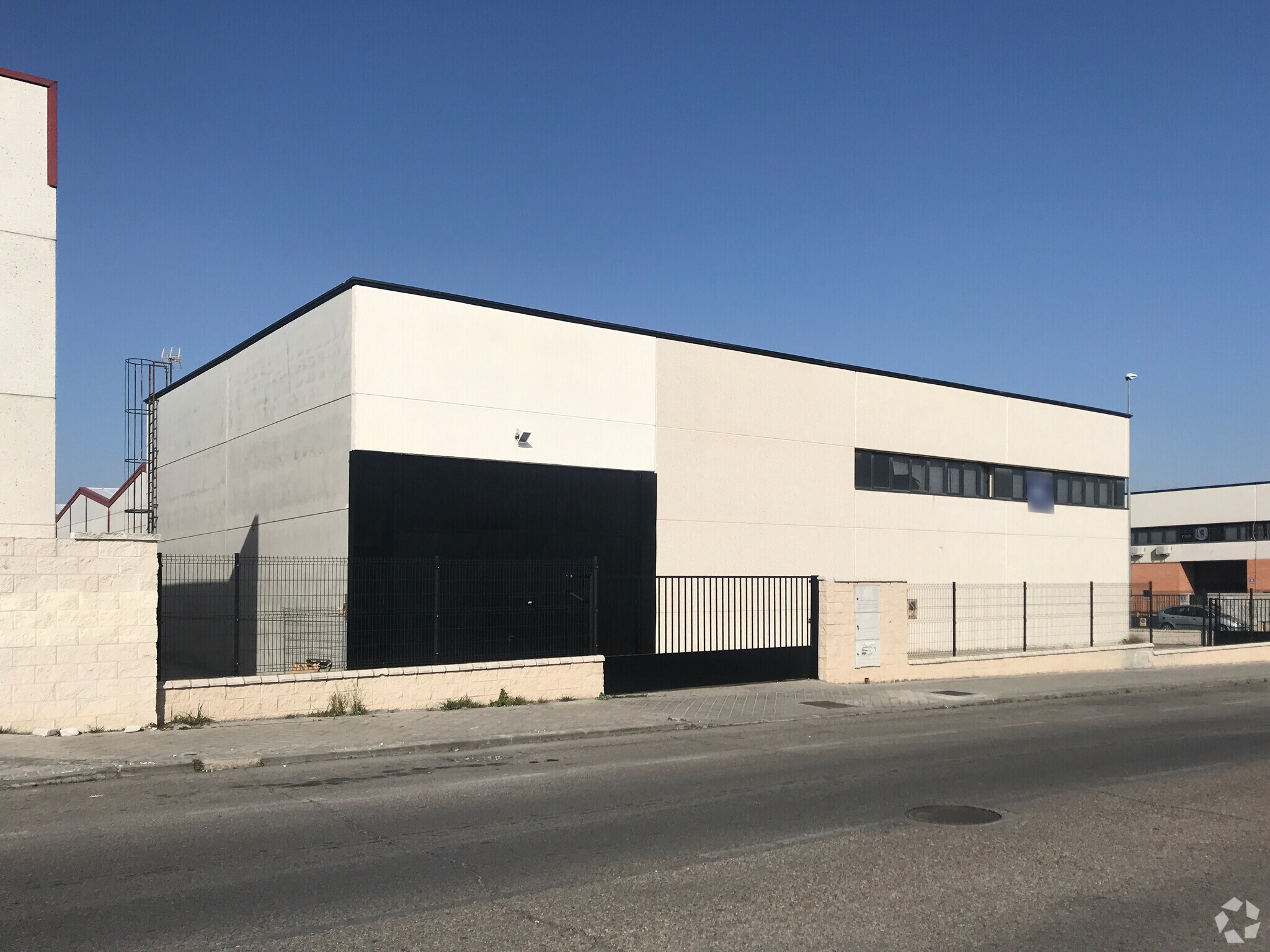 Calle Roma, 26, Parla, Madrid for sale Primary Photo- Image 1 of 1