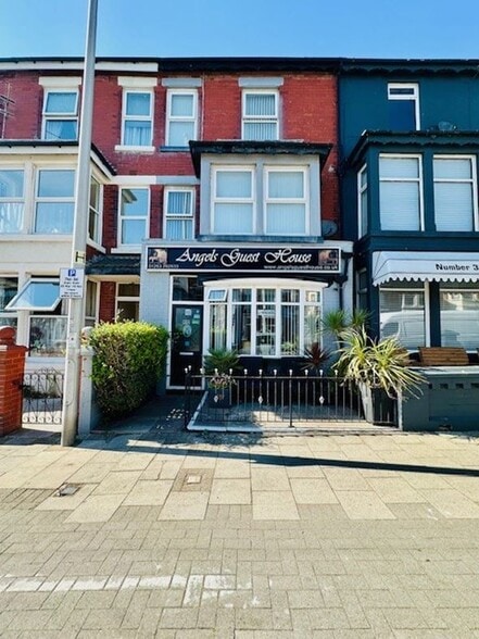 29 Reads Ave, Blackpool for sale - Primary Photo - Image 1 of 6