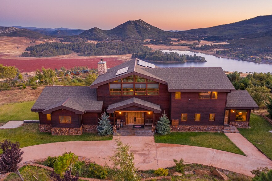 15904 Cuyamaca Forest Rd, Julian, CA 92036