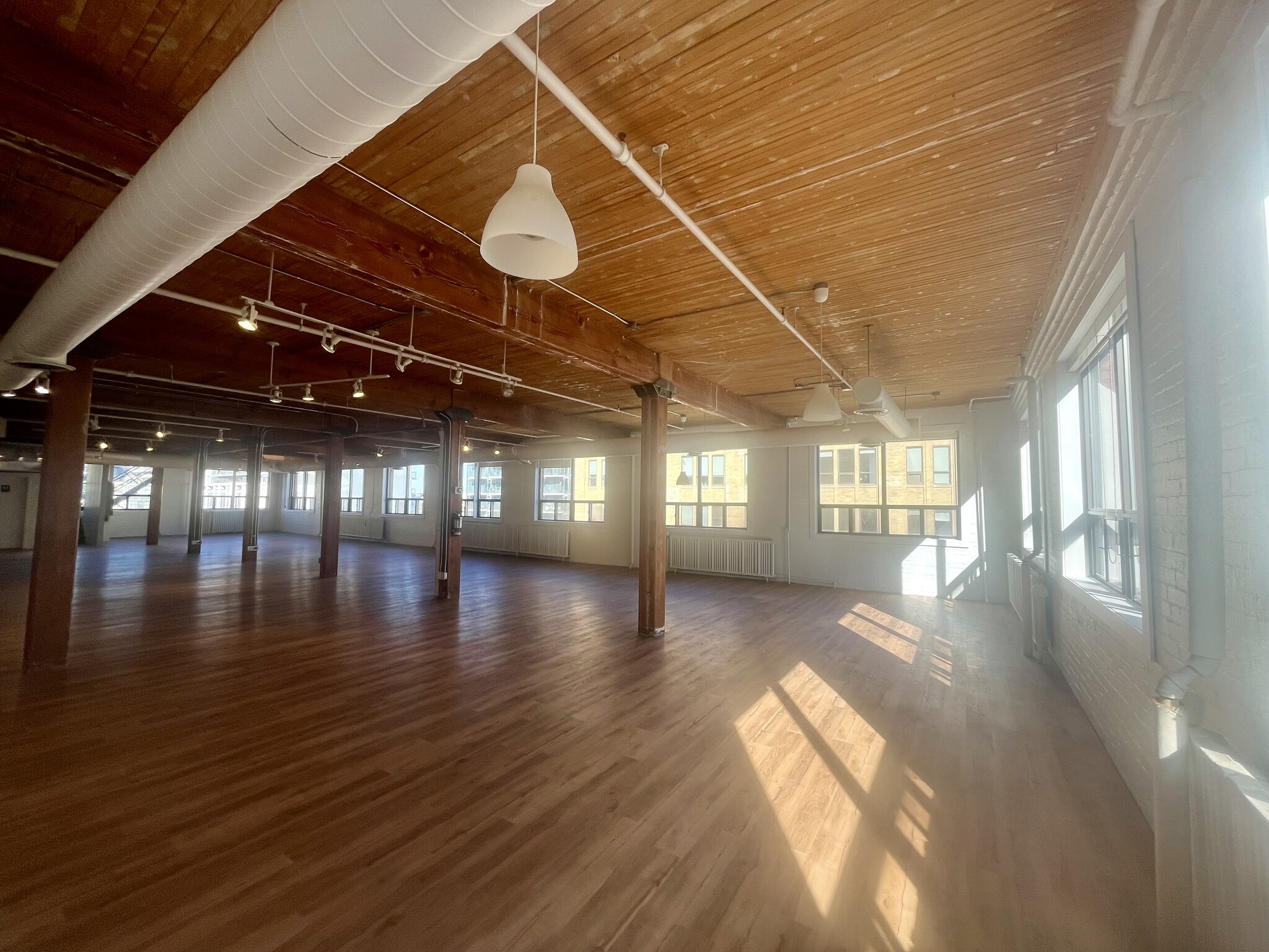 116 Spadina Ave, Toronto, ON for lease Interior Photo- Image 1 of 4