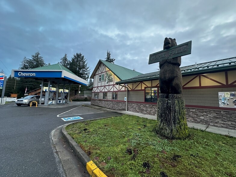 7797 Silver Lake Rd, Maple Falls, WA for sale - Building Photo - Image 2 of 32