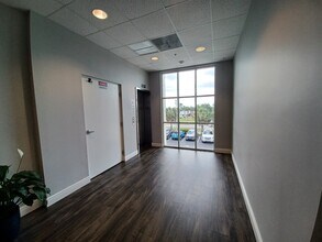 260 Beth Stacey Blvd, Lehigh Acres, FL for lease Interior Photo- Image 1 of 7