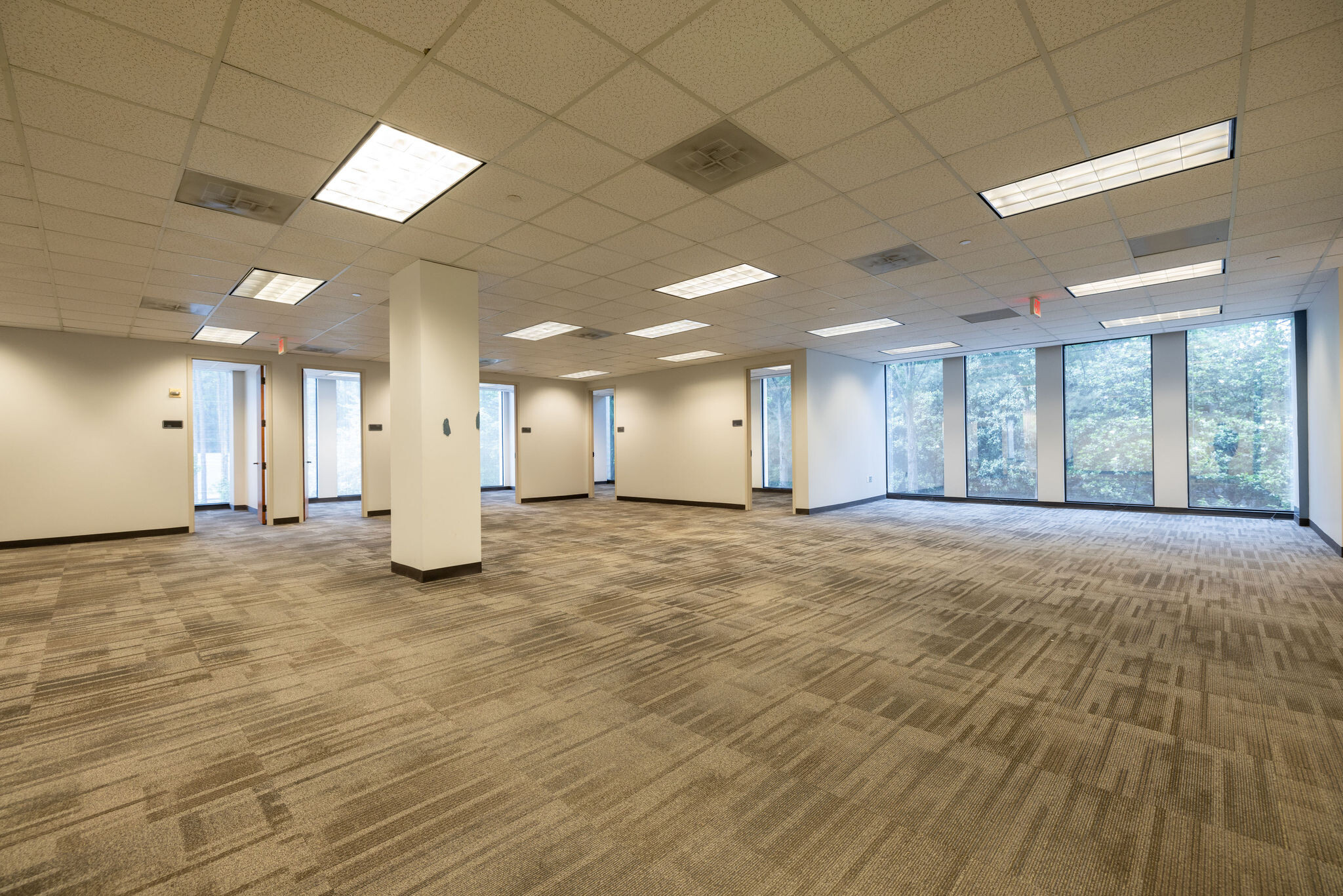 56 Perimeter Ctr E, Atlanta, GA for lease Interior Photo- Image 1 of 8