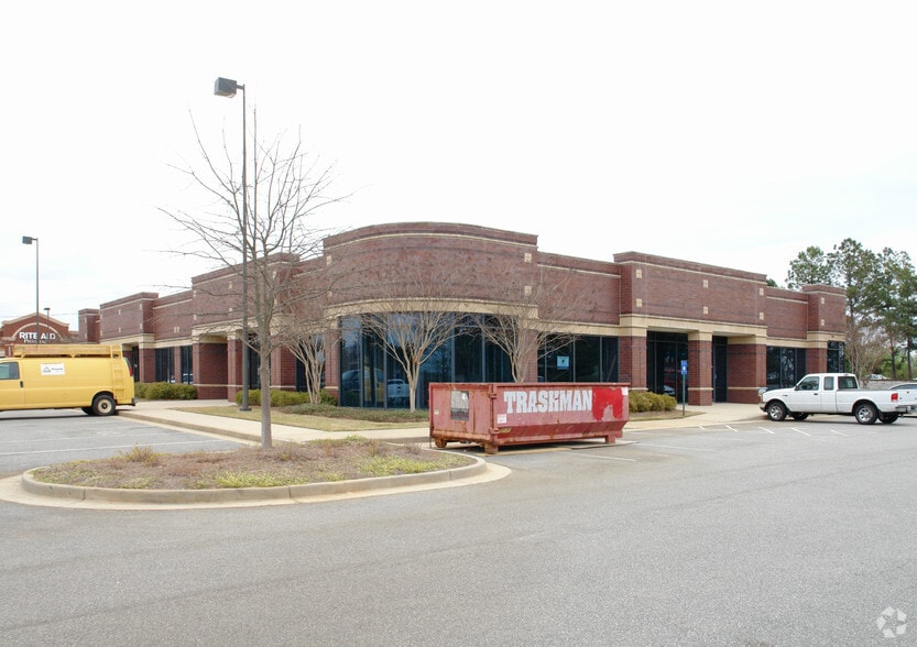 7310 Northlake Dr, Columbus, GA 31909