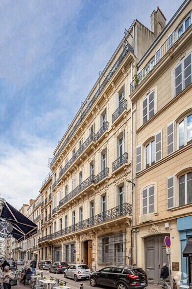 Office in Marseille for sale - Building Photo - Image 3 of 3